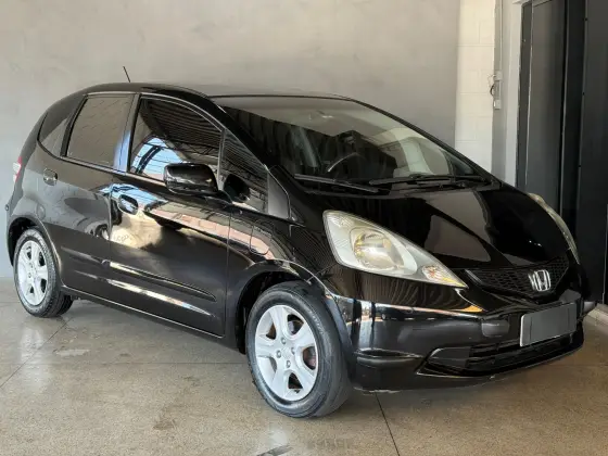 HONDA FIT 1.4 LX 16V FLEX 4P MANUAL HONDA FIT 1.4 LX 16V FLEX 4P MANUAL