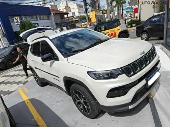 JEEP COMPASS 1.3 T270 TURBO FLEX LONGITUDE AT6 JEEP COMPASS 1.3 T270 TURBO FLEX LONGITUDE AT6