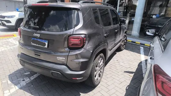 JEEP RENEGADE 1.3 T270 TURBO FLEX LONGITUDE AT6 JEEP RENEGADE 1.3 T270 TURBO FLEX LONGITUDE AT6