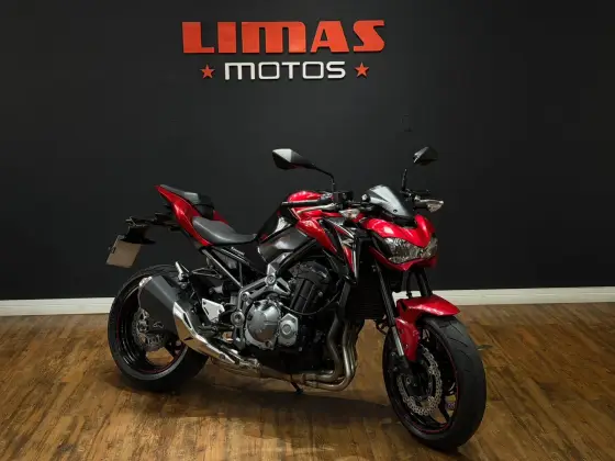 KAWASAKI Z900 