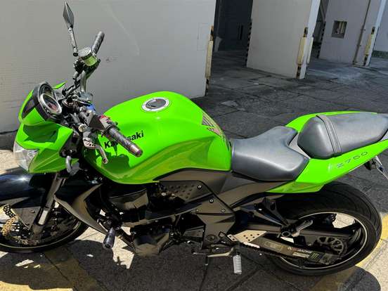 KAWASAKI-Z-750 KAWASAKI-Z-750-2011