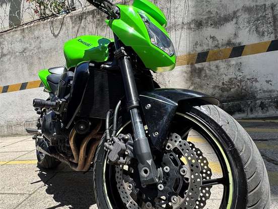 KAWASAKI-Z-750 KAWASAKI-Z-750-2011