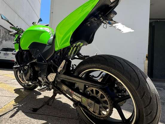KAWASAKI-Z-750 KAWASAKI-Z-750-2011