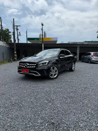 MERCEDES-BENZ GLA 200 1.6 CGI FLEX STYLE 7G-DCT