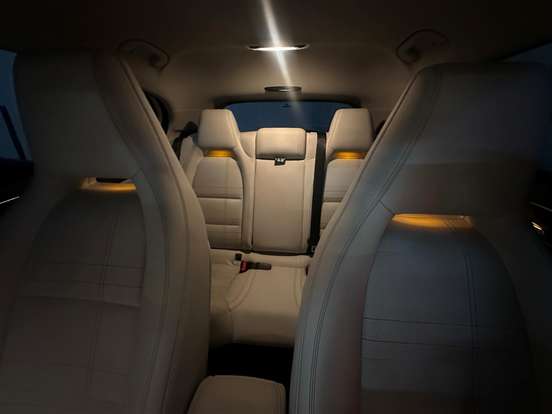 MERCEDES-BENZ-GLA 200-2017