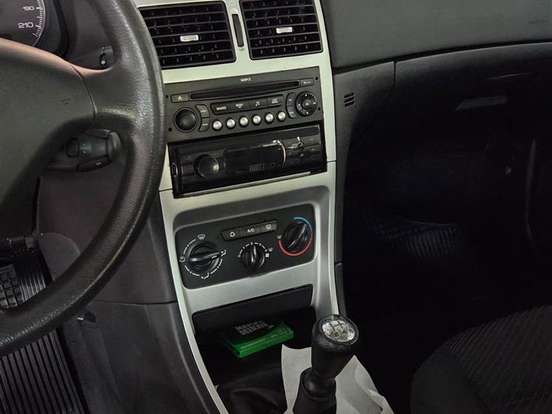 PEUGEOT-307-1.6 PRESENCE PACK 16V FLEX 4P MANUAL PEUGEOT-307-2009