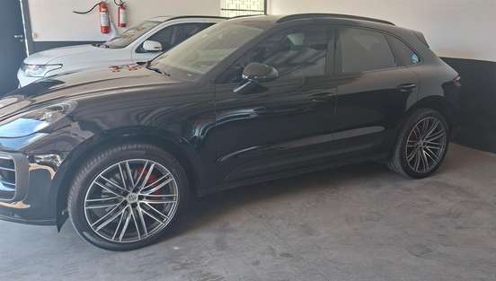 PORSCHE-MACAN-2023