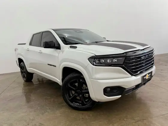 RAM RAMPAGE 2.0 HURRICANE 4 TURBO GASOLINA R/T 4X4 AUTOMÁTICO