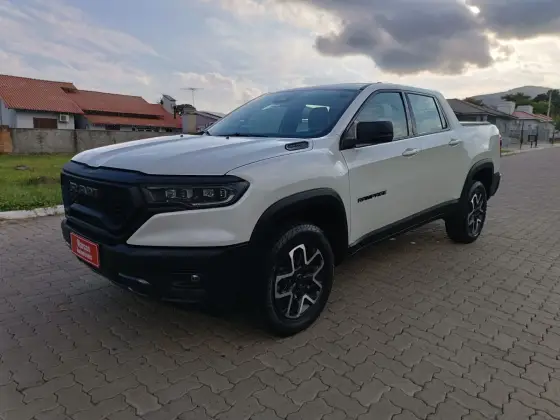 RAM RAMPAGE 2.0 TURBO DIESEL REBEL 4X4 AUTOMÁTICO