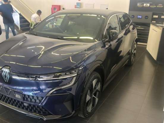 RENAULT-MEGANE-60 KW ELÉTRICO E-TECH EV60 RENAULT-MEGANE-2025