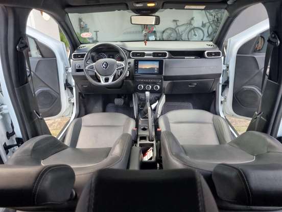 RENAULT-DUSTER-2023