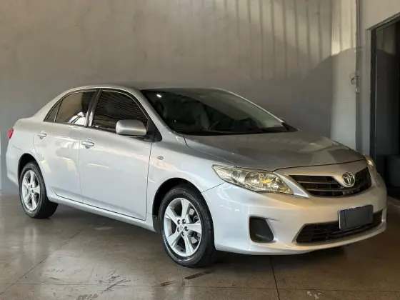 TOYOTA COROLLA 1.8 GLI 16V FLEX 4P AUTOMÁTICO TOYOTA COROLLA 1.8 GLI 16V FLEX 4P AUTOMÁTICO