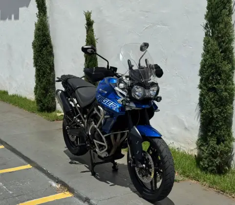 TRIUMPH TIGER 800 XRX 
