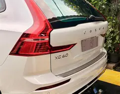 VOLVO XC60 2.0 T8 HYBRID R-DESIGN AWD GEARTRONIC VOLVO XC60 2.0 T8 HYBRID R-DESIGN AWD GEARTRONIC