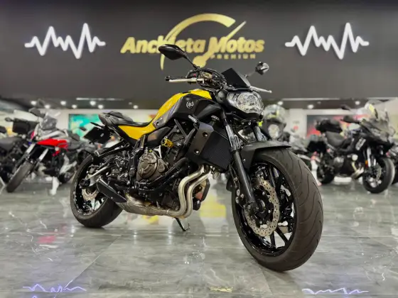 YAMAHA MT-07 ABS YAMAHA MT-07 ABS