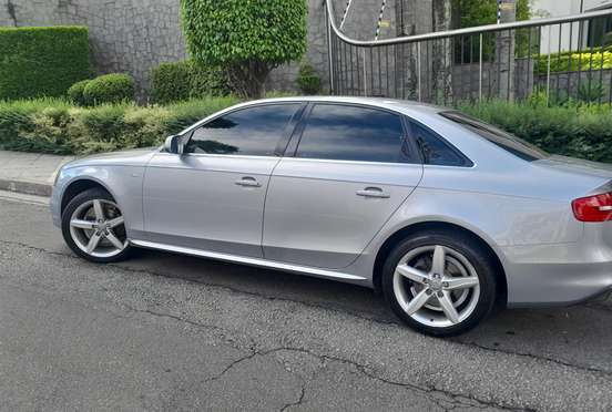 AUDI-A4-2015