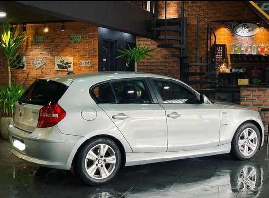 BMW-118i-2010