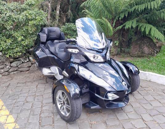 CAN-AM SPYDER RT-S 