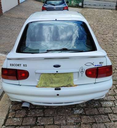FORD-ESCORT-1998