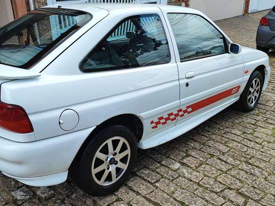 FORD-ESCORT-1.8 MPI RS 16V GASOLINA 2P MANUAL FORD-ESCORT-1998