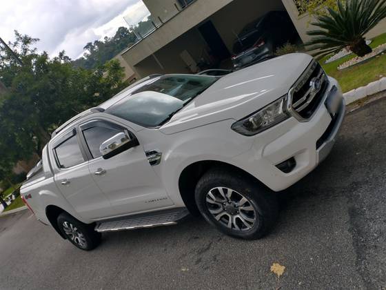 FORD RANGER 3.2 LIMITED 4X4 CD 20V DIESEL 4P AUTOMÁTICO