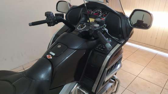 HONDA-GL 1800 GOLD WING-2009