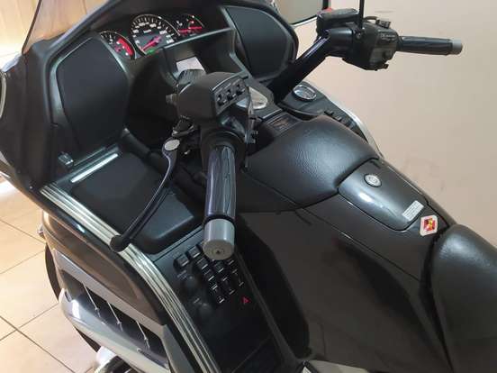 HONDA-GL 1800 GOLD WING HONDA-GL 1800 GOLD WING-2009