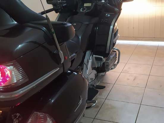 HONDA-GL 1800 GOLD WING HONDA-GL 1800 GOLD WING-2009