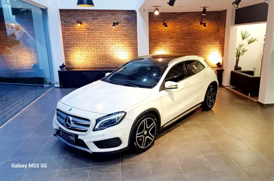 MERCEDES-BENZ GLA 250 2.0 16V TURBO GASOLINA SPORT 4P AUTOMÁTICO MERCEDES-BENZ GLA 250 2.0 16V TURBO GASOLINA SPORT 4P AUTOMÁTICO