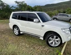 MITSUBISHI PAJERO FULL 3.8 HPE 4X4 V6 24V GASOLINA 4P AUTOMÁTICO MITSUBISHI PAJERO FULL 3.8 HPE 4X4 V6 24V GASOLINA 4P AUTOMÁTICO