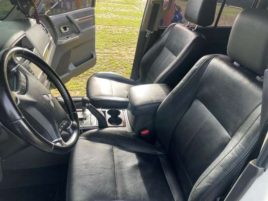 MITSUBISHI-PAJERO FULL-3.8 HPE 4X4 V6 24V GASOLINA 4P AUTOMÁTICO MITSUBISHI-PAJERO FULL-2013