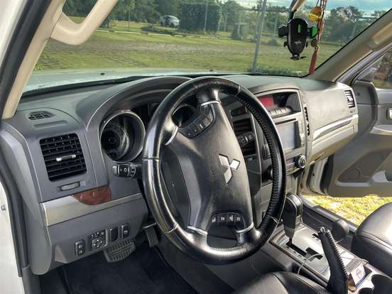 MITSUBISHI-PAJERO FULL-2013