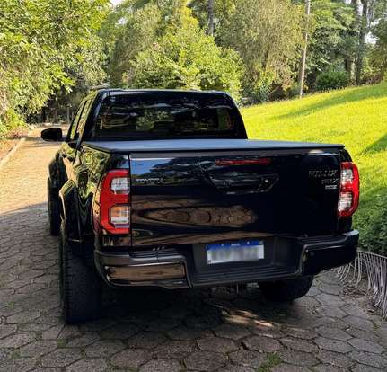 TOYOTA-HILUX-2024