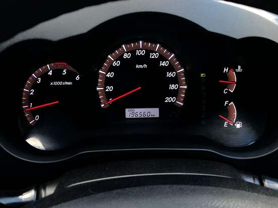 TOYOTA-HILUX-2014