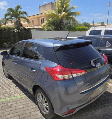 TOYOTA-YARIS-2021