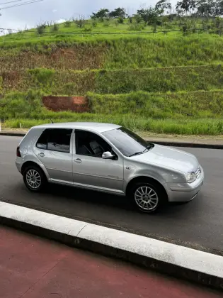 VOLKSWAGEN GOLF 2.0 MI COMFORTLINE 8V GASOLINA 4P AUTOMÁTICO