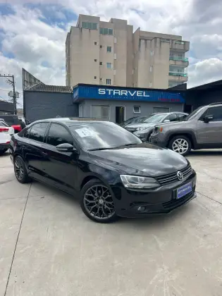 VOLKSWAGEN JETTA 2.0 COMFORTLINE FLEX 4P TIPTRONIC