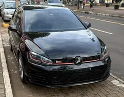 VOLKSWAGEN GOLF 2.0 TSI GTI 16V TURBO GASOLINA 4P AUTOMÁTICO VOLKSWAGEN GOLF 2.0 TSI GTI 16V TURBO GASOLINA 4P AUTOMÁTICO