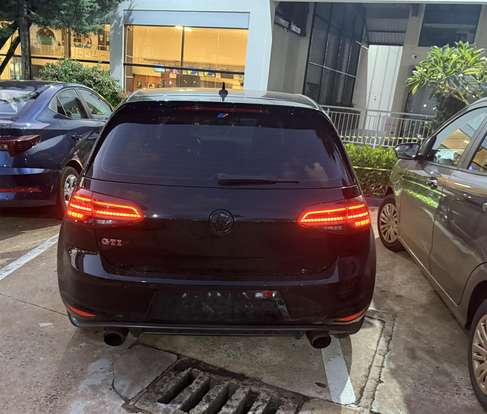 VOLKSWAGEN-GOLF-2017