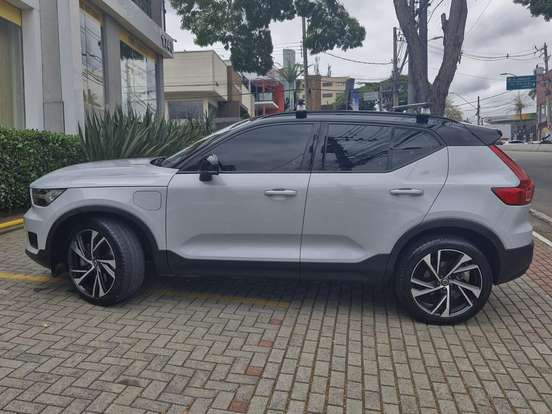 VOLVO-XC40-1.5 T5 RECHARGE R-DESIGN GEARTRONIC VOLVO-XC40-2020