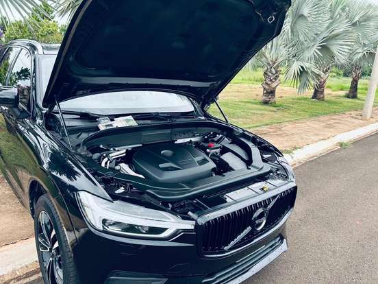 VOLVO-XC60-2.0 T5 GASOLINA MOMENTUM AWD GEARTRONIC VOLVO-XC60-2020