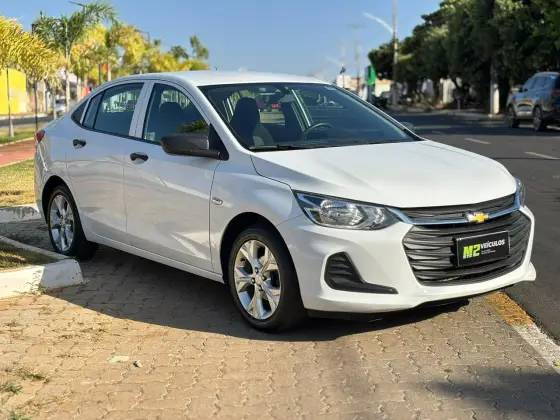 CHEVROLET ONIX 1.0 TURBO FLEX PLUS AUTOMÁTICO CHEVROLET ONIX 1.0 TURBO FLEX PLUS AUTOMÁTICO