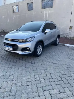 CHEVROLET-TRACKER-2017