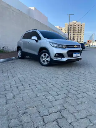 CHEVROLET-TRACKER-2017