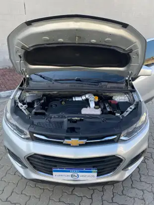 CHEVROLET-TRACKER-2017