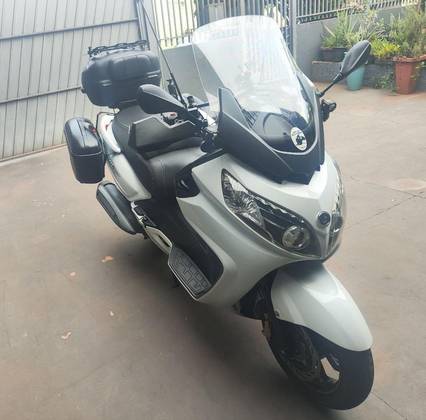 DAFRA MAXSYM 400i 