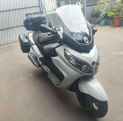DAFRA-MAXSYM 400i-2021