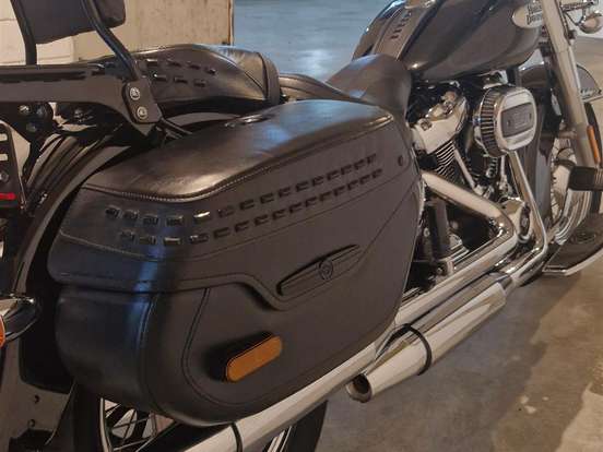 HARLEY-DAVIDSON-SOFTAIL HERITAGE CLASSIC 114 HARLEY-DAVIDSON-SOFTAIL HERITAGE CLASSIC 114-2022