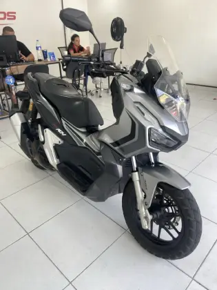 HONDA ADV 