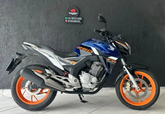 HONDA CB TWISTER 